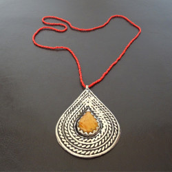 Collier Pendentif Ethnique Kenwa